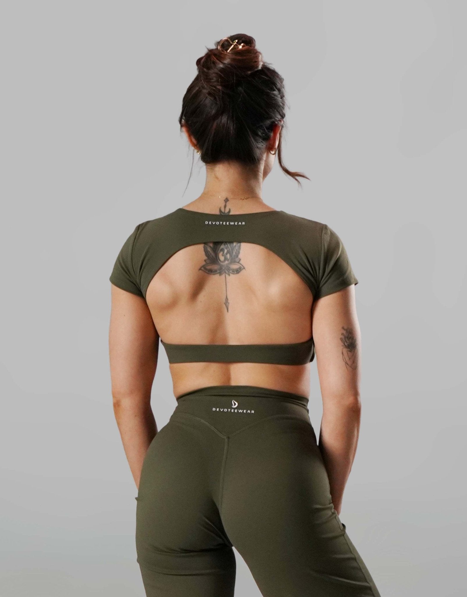 #color_Olive