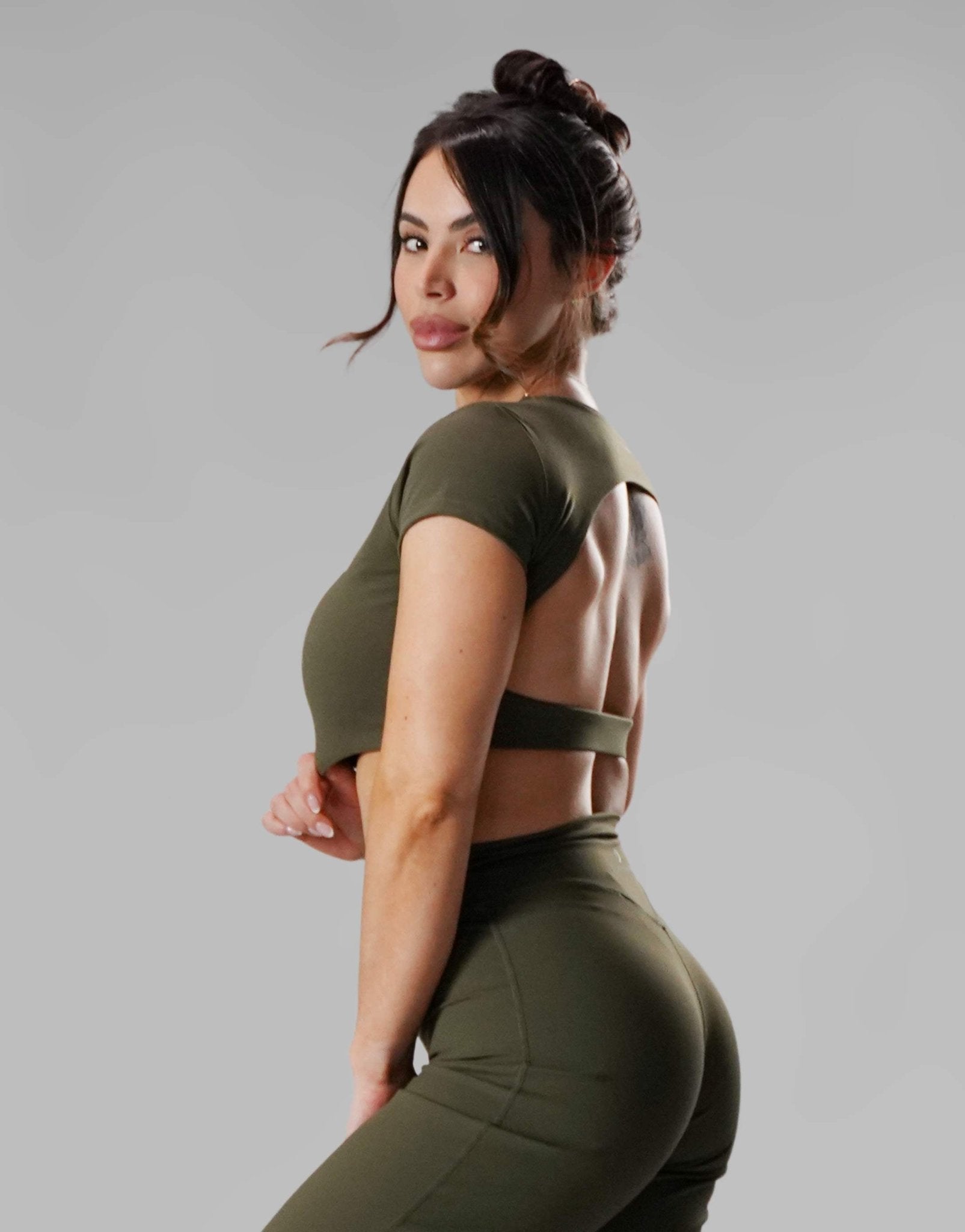#color_Olive