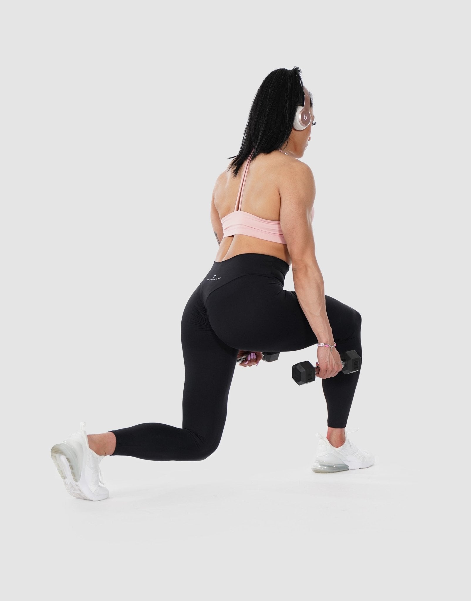 These @Enerbloom creme leggings are absolutely everything! #gabriellav